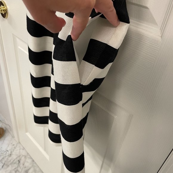 LOFT black & white striped dress, size 4 - Picture 4 of 6
